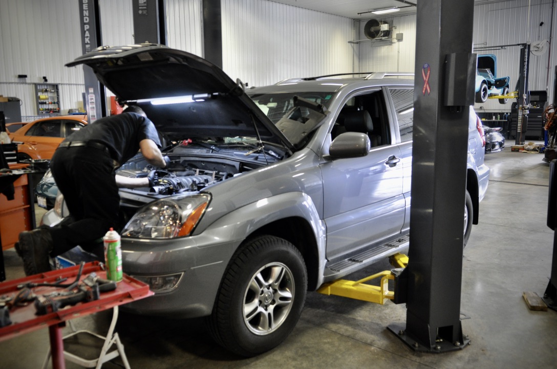 Lexus Repair Naperville Car Repair, & Performance Fluid MotorUnion